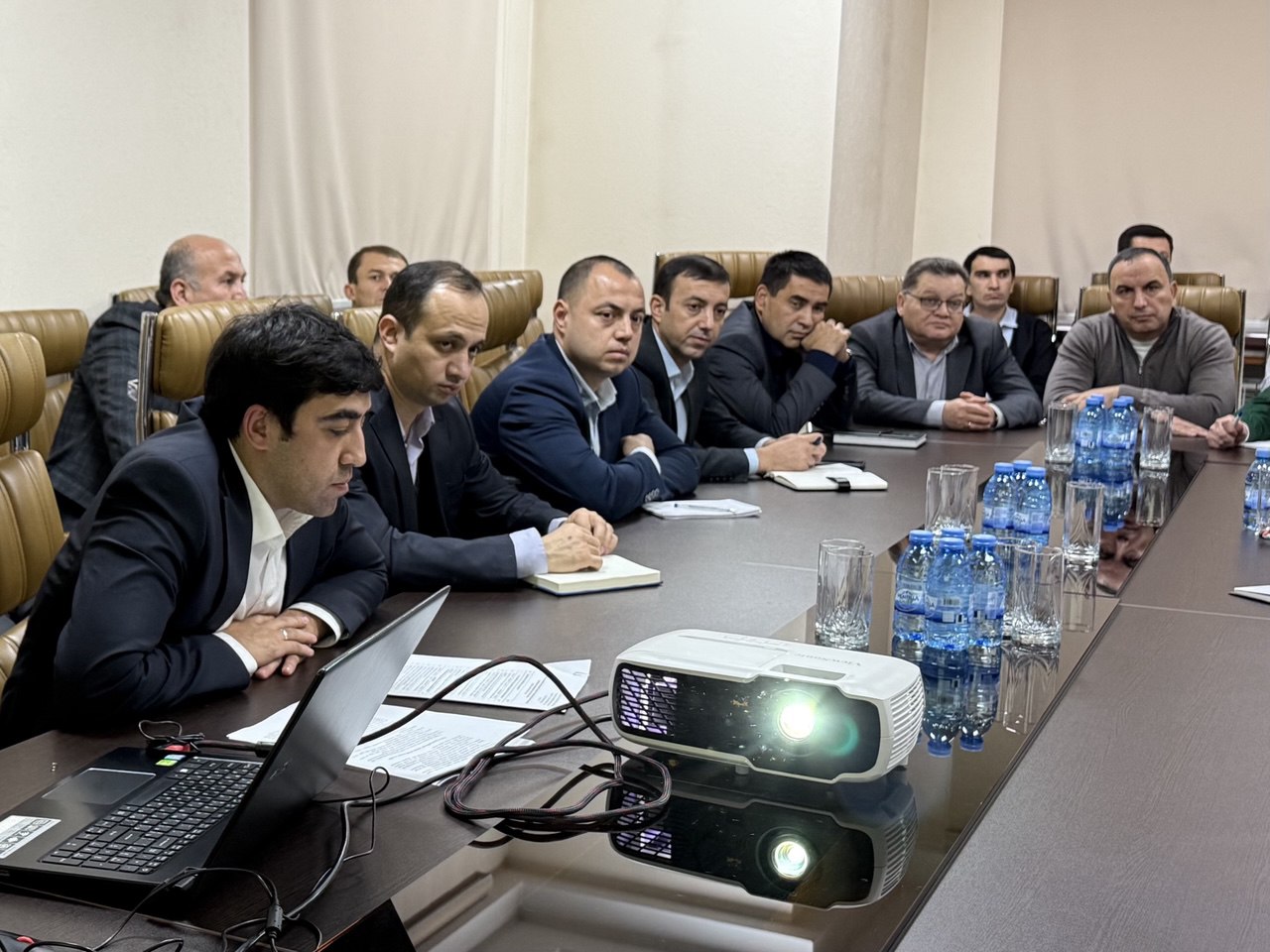 Тадбиркорларнинг капитал бозори соҳасида ҳуқуқий хабардорлигини оширишга бағишланган семинар-тренинг